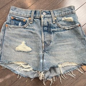 Levi’s jean shorts size 24”